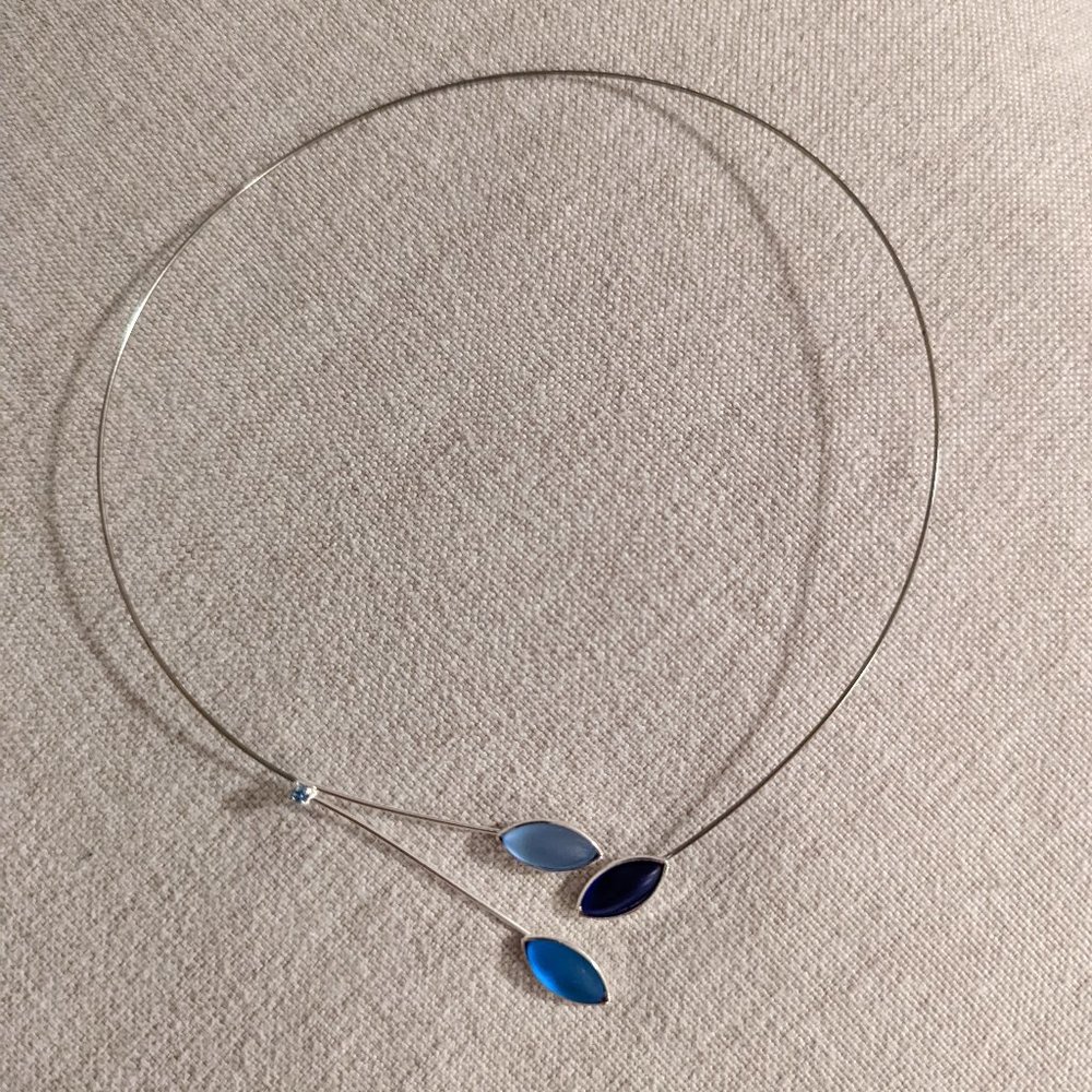 Branch W Leaves Memory Wire Necklace